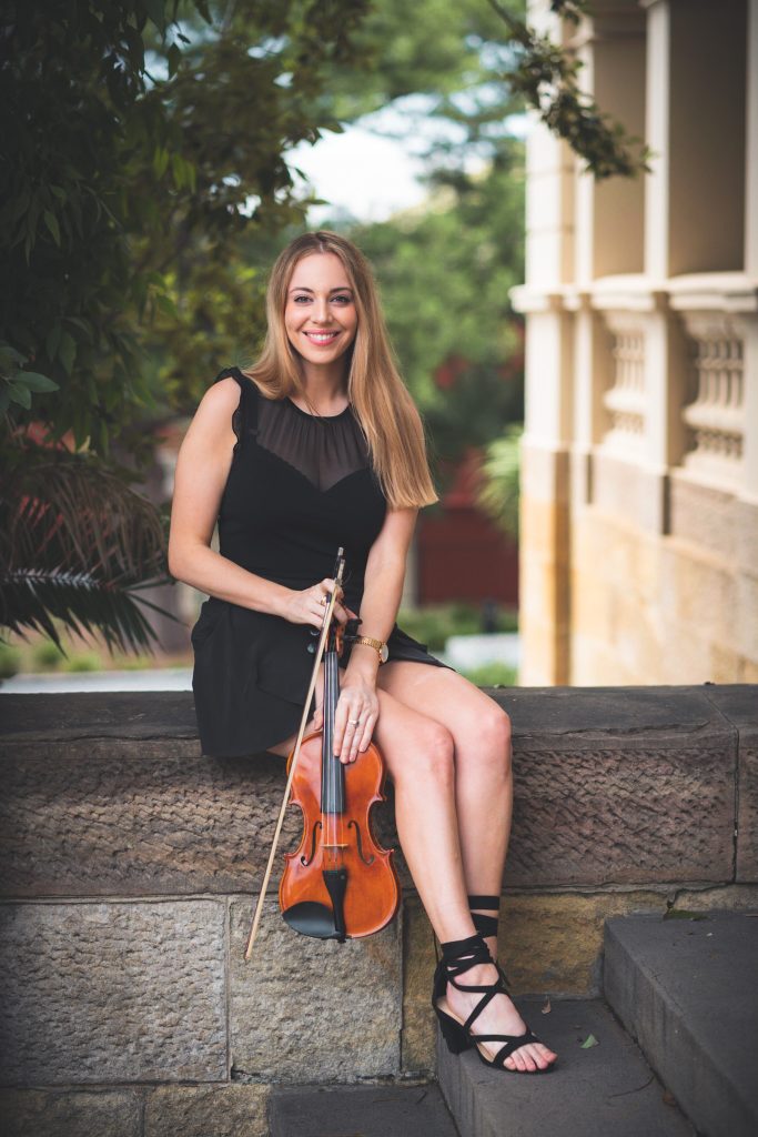 Q Strings Live String Music